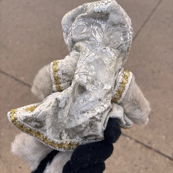 Ty Plush Cat Toy with Gold and Cream - Picture 2 of 2